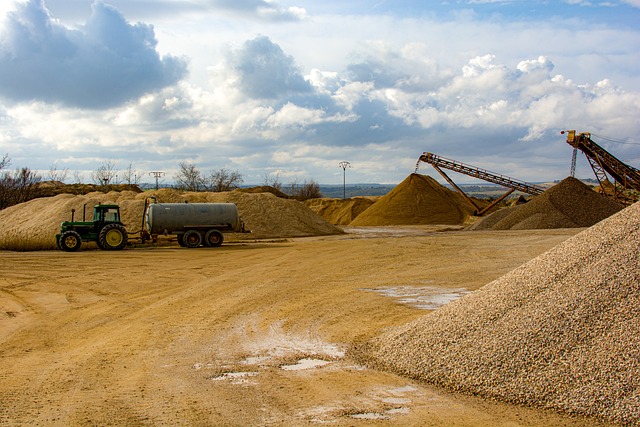 ** Amortyzowany gravel vs. Sztywny gravel: Który rower jest lepszy na Twoje trasy? - 1 2025